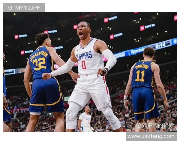 深圳篮球队逆袭之路揭秘从低谷到巅峰的奋斗与坚持 深圳篮球队逆袭之路揭秘从低谷到巅峰的奋斗与坚持