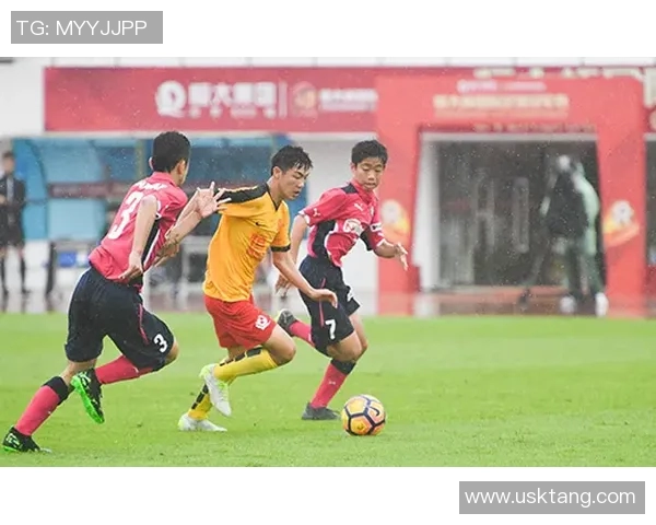 广州足球队在精英赛中的速度优势分析与表现点评 广州足球队在精英赛中的速度优势分析与表现点评