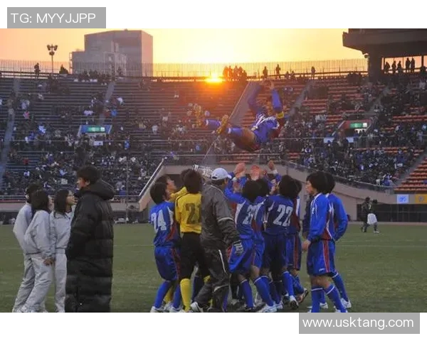 新日本足球明星阵容全景展示与精彩瞬间回顾