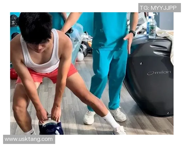 提升足球力量与耐力的训练方法与技巧探讨